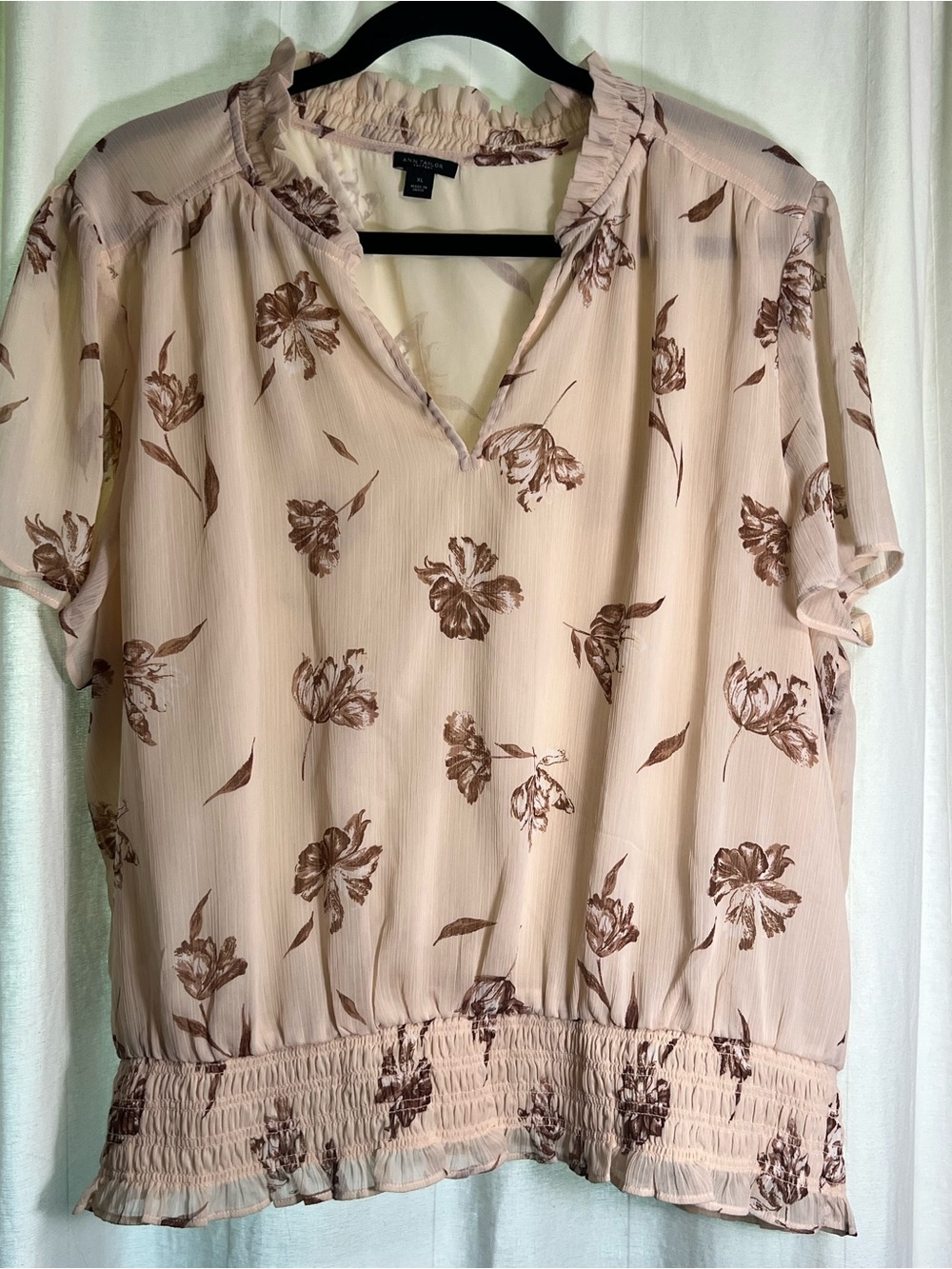 Ann Taylor Tan brown Floral V-Neck Blouse